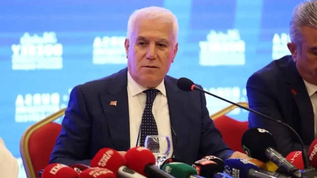 Bursa’da Yolsuzluk Operasyonu GÖZALTI LİSTESİ ( KİMLER GÖZALTINDA) Mustafa Bozbey Neden Gözaltına Alındı, Hangi Suçlamalar Var, Eşi ve Kızı da Gözaltında mı?