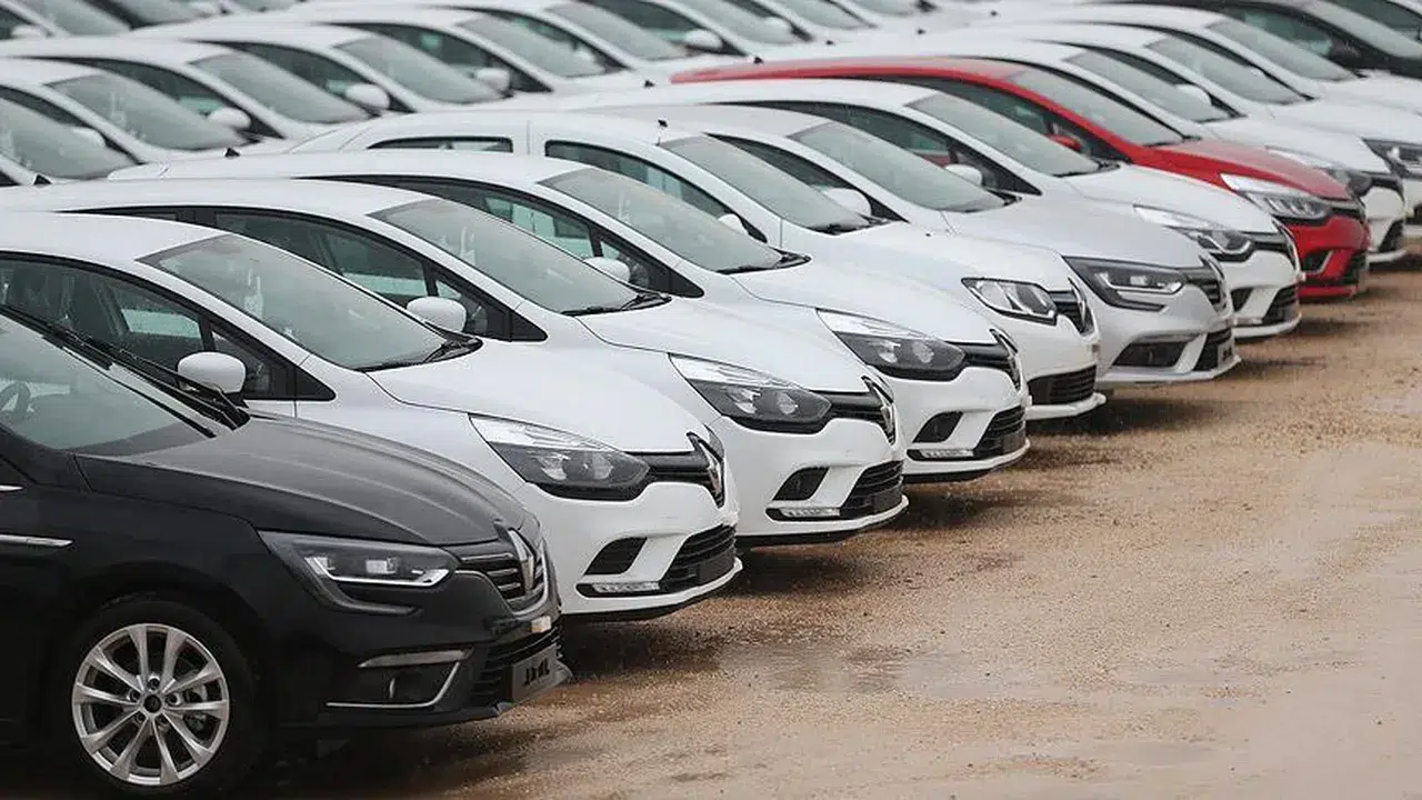 2026 ÖTV’siz Araç Listesi ve Fiyat Özeti! Togg, Fiat, Renault, Toyota, Hyundai Listede Mi? %40 Engel Oranı Olanlar Hangi Araçları!