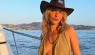 Melisa Döngel Ata Ters Bindi, Ortalık Karıştı! O Karelere Yorum Yağdı