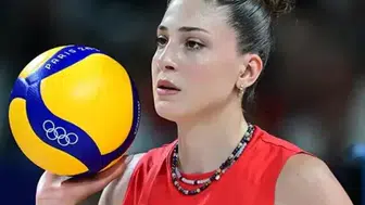 İlkin Aydın Evli Mi, Sevgilisi Var Mı, Hangi Takımda Oynuyor? Milli Takımın Başarılı Smaçörü Hakkında Merak Edilenler