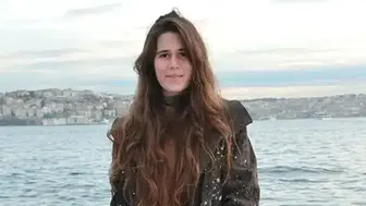 Lal Denizli’nin ailesi kim, babası hangi partiden, annesi ne iş yapıyor, evli mi?