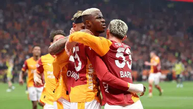 Galatasaray Antalyaspor Maçında Büyük Sürpriz! Osimhen İlk 11’de, Kritik İsim Kadroda Yok