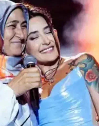 Melek Mosso Annesi Kim mi? Kaç Yaşında, Nereli, Adı Ne, Ne İş Yapıyor? Hatice Davarcı Hakkında Merak Edilenler