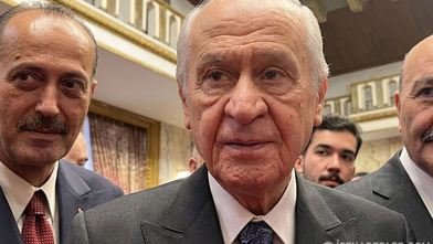 Derbi Öncesi Siyasetten Sürpriz Çıkış! Bahçeli’nin Takım Cevabı Olay Oldu