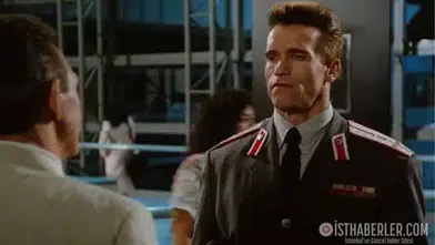 Kızıl Ateş (Red Heat) Filmi Konusu, Oyuncuları Kimler, IMDb Puanı Kaç, Film Gerçek Hikâye mi? Kaç Yılında Çekildi, Nerede Çekildi?