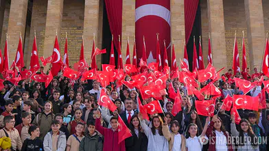 Kahramanmaraş’ta 23 Nisan İptal Mi Edildi, Kutlamalar Yapılacak Mı, Konserler Yasaklandı Mı, Resmi Törenler ve Okul Programları Olacak Mı?