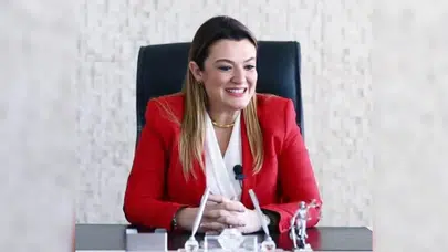 Cansel Tuncer Kimdir, Kaç Yaşında, Nereli, Evli Mi, Antalya Büyükşehir Belediyesi Genel Sekreteri Ne İş Yapıyor?