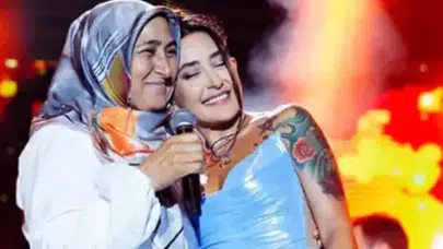 Melek Mosso Annesi Kim mi? Kaç Yaşında, Nereli, Adı Ne, Ne İş Yapıyor? Hatice Davarcı Hakkında Merak Edilenler