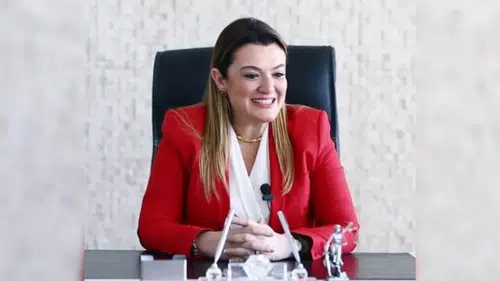 Cansel Tuncer Kimdir, Kaç Yaşında, Nereli, Evli Mi, Antalya Büyükşehir Belediyesi Genel Sekreteri Ne İş Yapıyor?