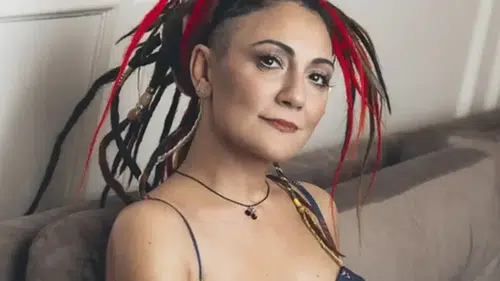 Özlem Tekin'in Son Hali Merak Konusu! Her Şeyi Bırakıp Köye Yerleşmişti!