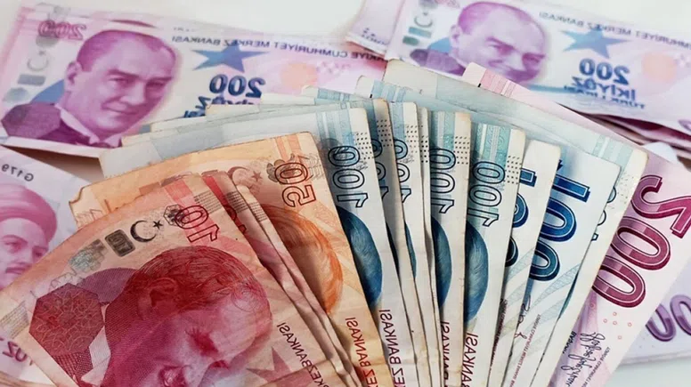 1 Mayıs’ta Ek Ders Ücreti Ödenir mi, Öğretmenlerin Ek Dersi Kesilir mi, Resmi Tatilde Ek Ders Yatar mı? Ek Ders Ücreti Yatacak mı, MEB Ek Ders Mevzuatı Ne Diyor?