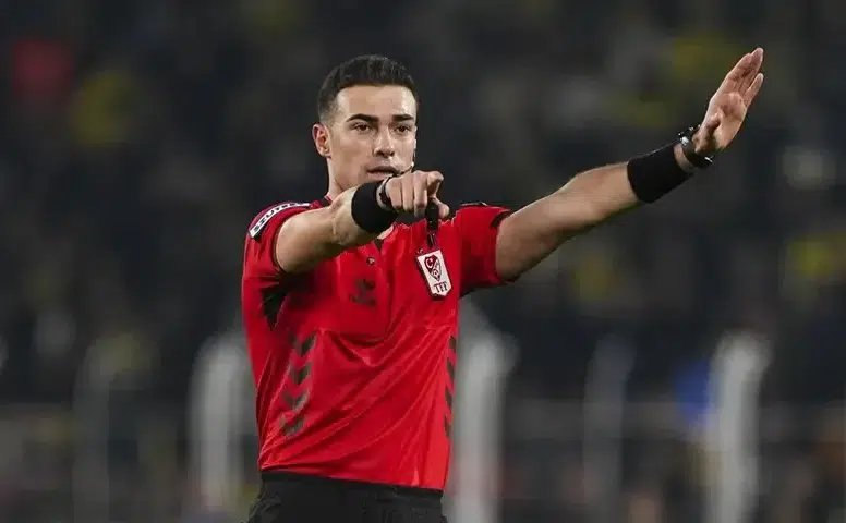 Süper Lig’de 33. Hafta Hakemleri Açıklandı! Dev Maçlara Hangi İsimler Atandı?