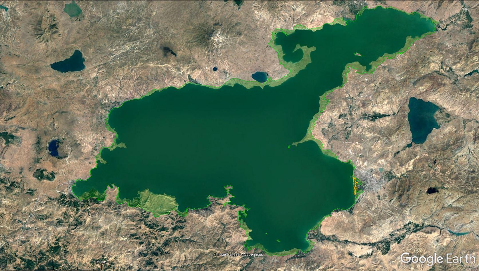 Van Gölü: Doğanın ⁤Muhteşem‌ Eseri ve⁢ Turizmin Gözdesi