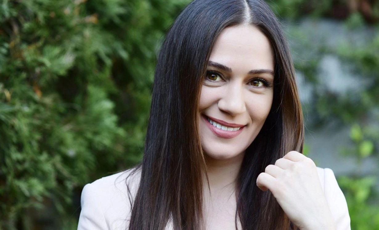 Özge Borak – Berrin Aksoy