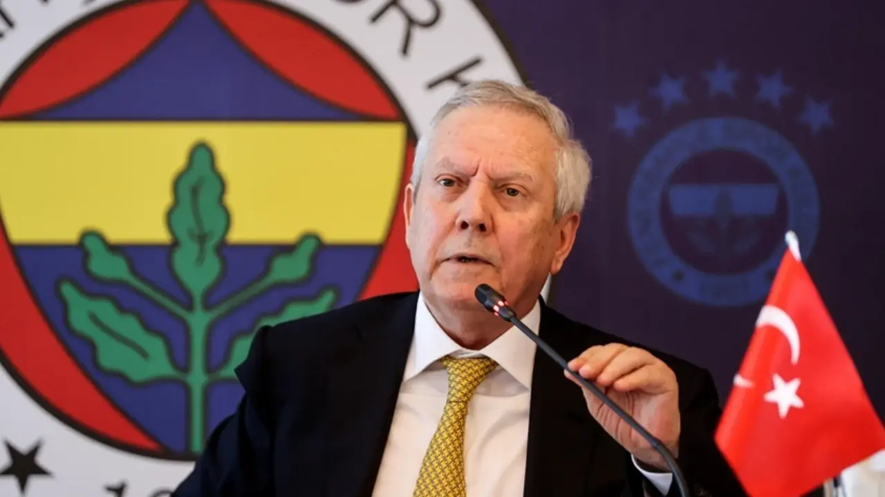 Aziz Yıldırım'ın serveti kaç milyon?Kamuoyunda sıkça sorulan "Net serveti kaç milyon dolar?" sorusunun henüz resmi bir cevabı yok. Yıldırım, şahsi varlıklarını birer istatistik olarak paylaşmadığı için dolaşımdaki tüm sayılar uzmanların ve finans çevrelerinin analizlerinden ibaret. Ancak özellikle yurt dışına ihraç edilen savaş gemileri ve büyük ölçekli inşaat projeleri, servetinin "milyon" baremini aşıp devasa bir holding yapısına dönüştüğünü gösteriyor.