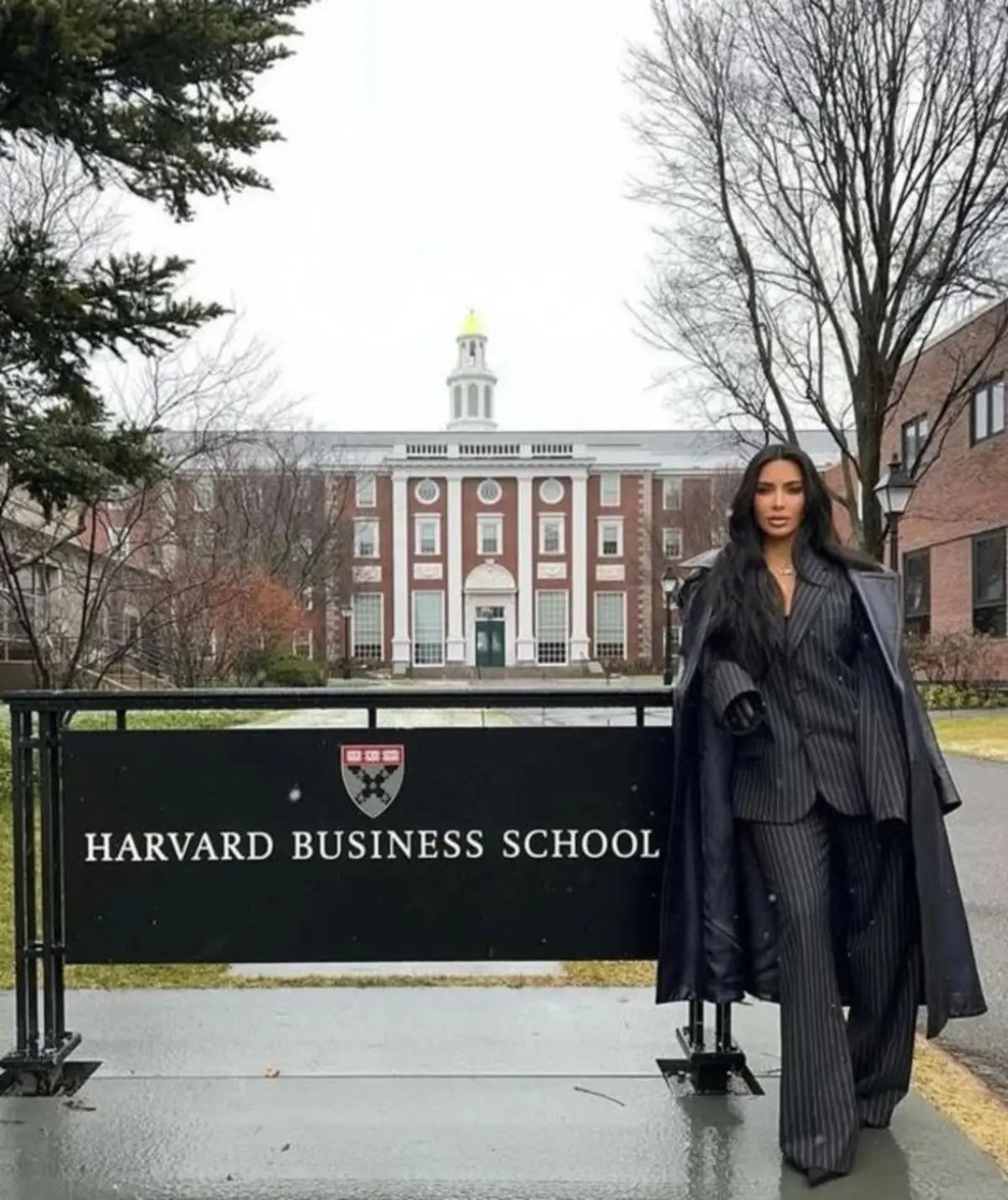 Kim Kardashian milyarder bir avukat olacaktı ama başaramadı! Baro sınavını geçemedi 2