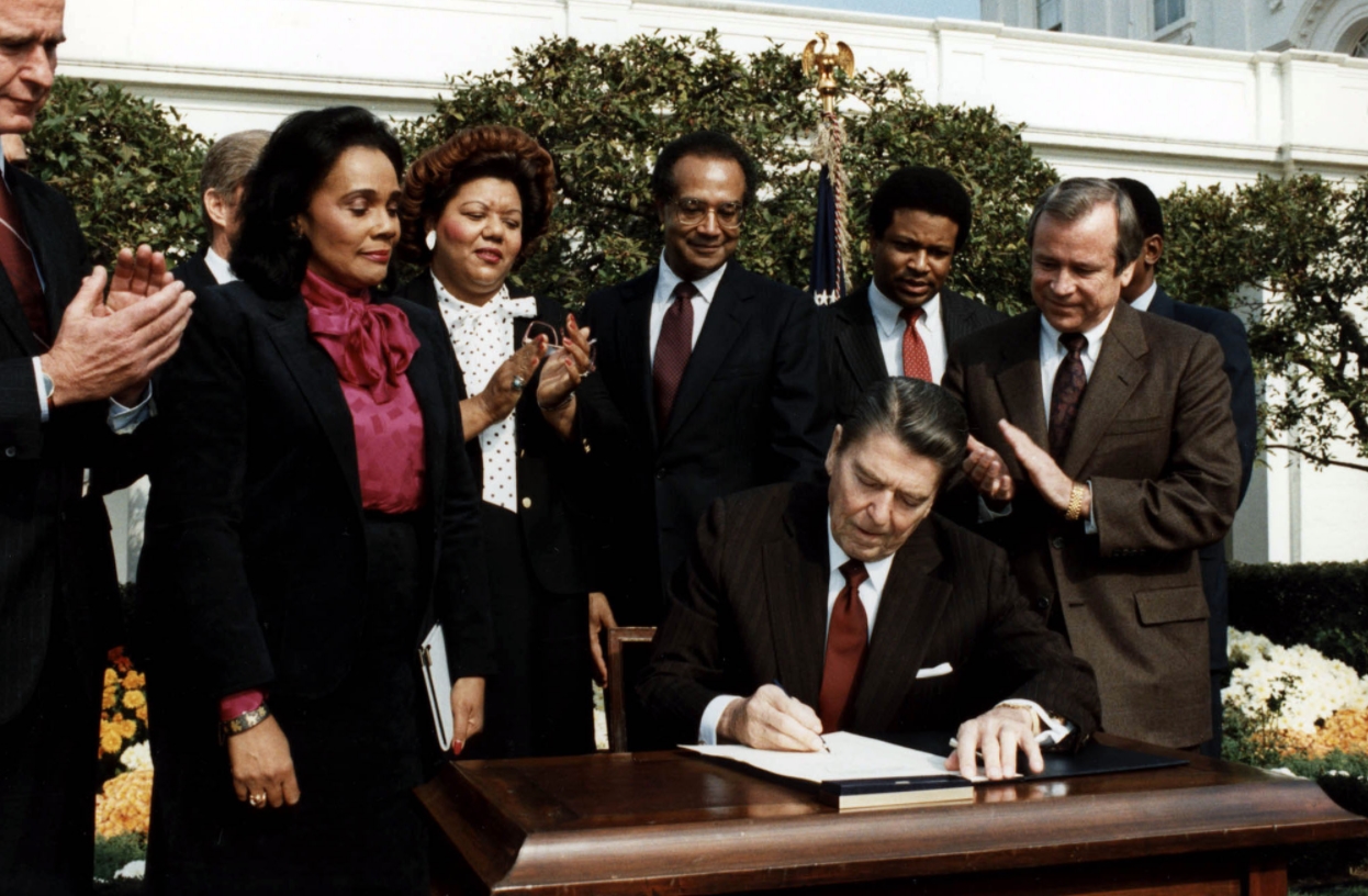 Reagan signs Martin Luther King bill