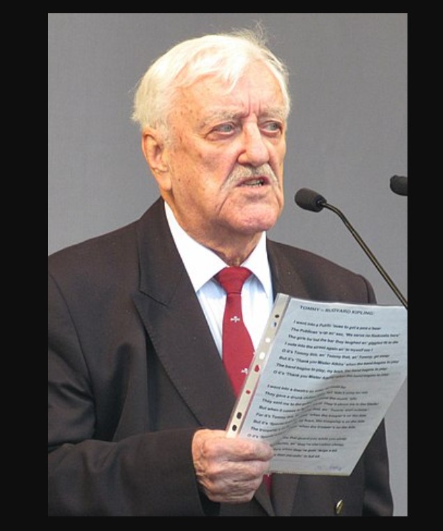 Bernard Cribbins