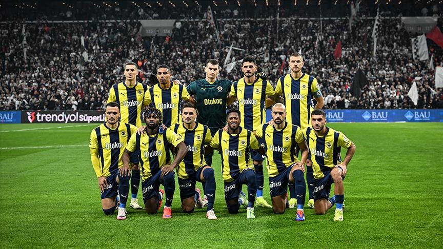 Fenerbahçe ve Galatasarayın​ Stratejik Hamleleri