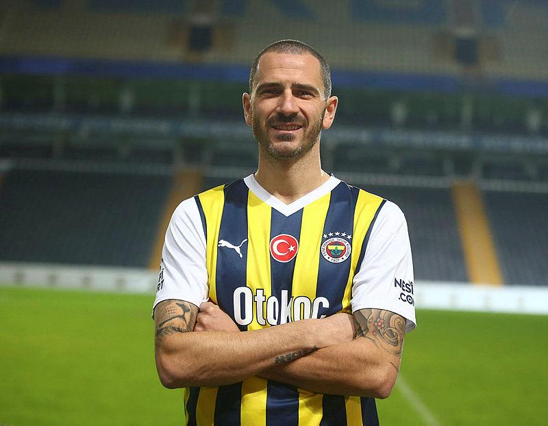 Bu transfer Fenerbahçe ve Galatasaray’ı karşı karşıya getirdi!
