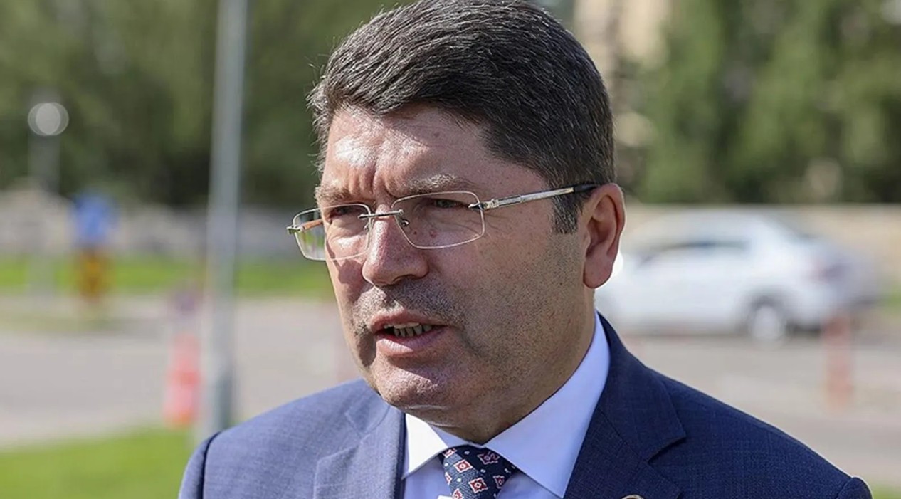 Gazetecilerin Gözaltına Alınması: Adalet Bakanı Tunç’tan Açıklama ve Gelişmeler