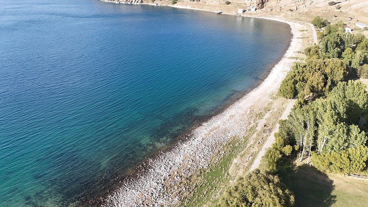 Van Gölünün Eşsiz Manzarasında Çekilen Klip: Doğa​ ve⁢ Sanatın Buluşması