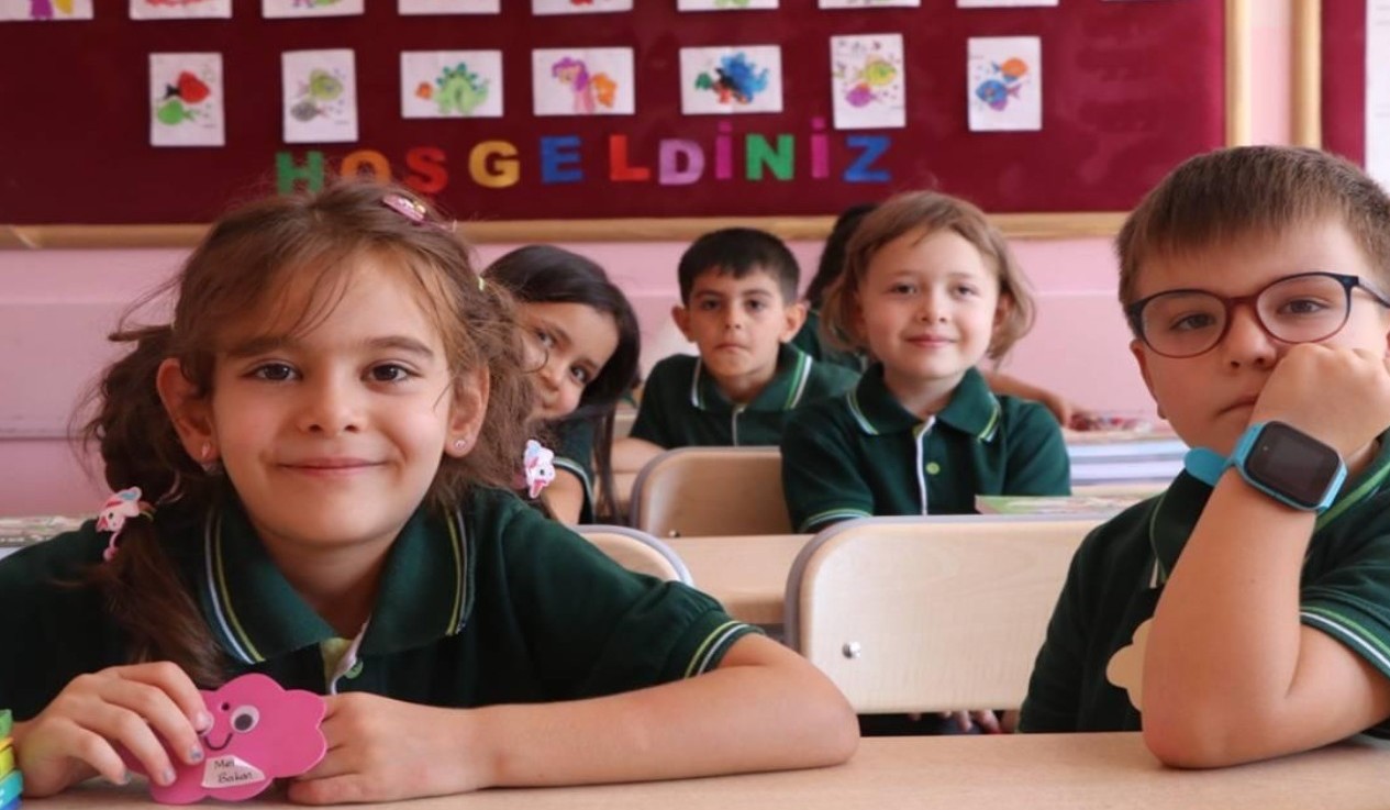 Yarıyıl Tatili Bitti: İlk Ders Zili Yarın Çalacak!