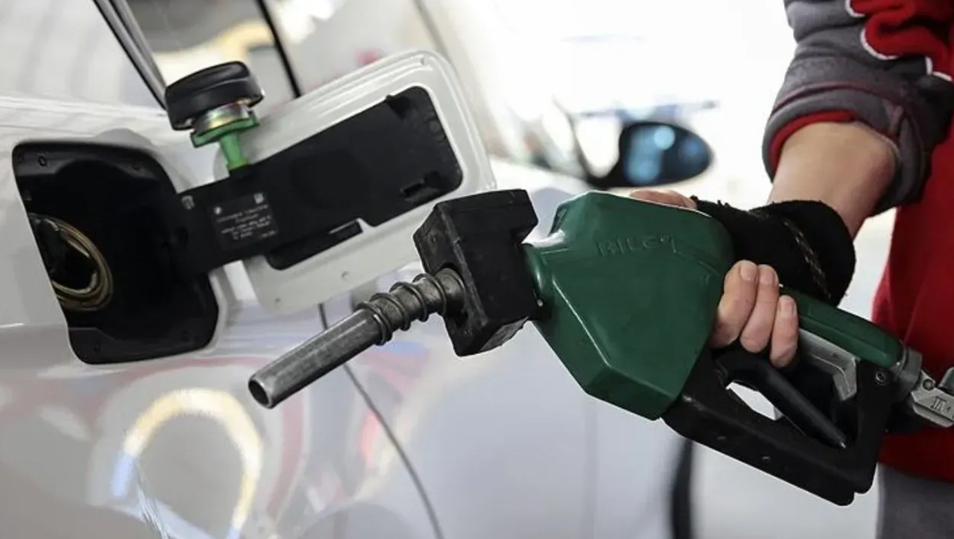 Motorine Zam Geldi! İstanbul, İzmir ve Ankara’daki Güncel Akaryakıt Fiyatları (23 Nisan Akaryakıt Fiyatları)