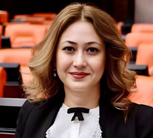 Zuhal Karakoç Dora