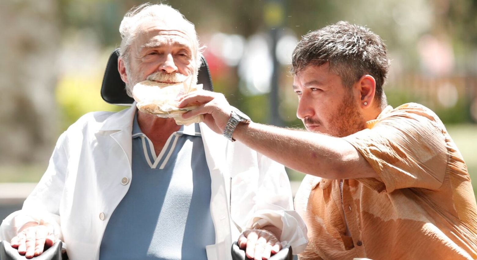 Merakla Beklenen ‘Yan Yana’ Filminden Haluk Bilginer ve Feyyaz Yiğit’li ‘İtfaiye’ Klibi Yayında!