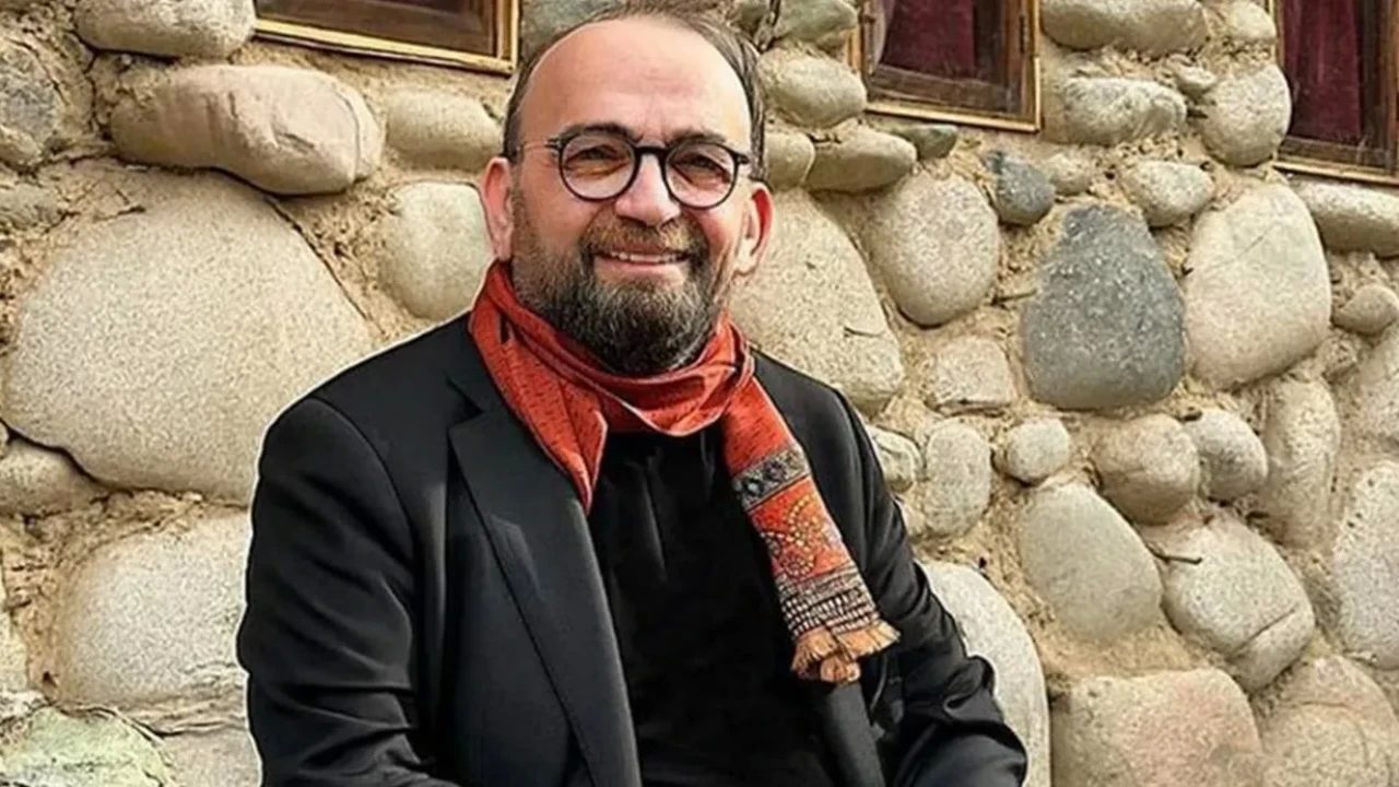 Kültür sanat dünyamızın değerli ve öncü isimlerinden Ahmet Selim Tuncer