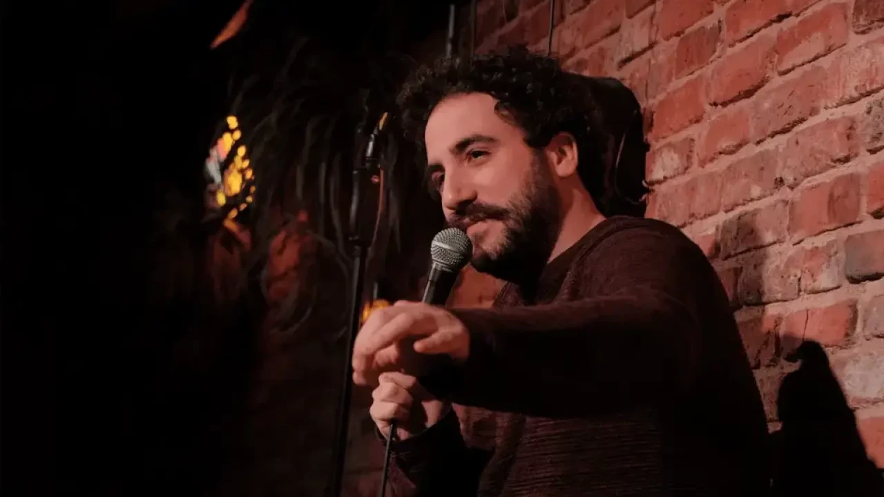 Ekonomi Ajansı’nın haberine göre, son dönemde adını hem stand-up sahnelerinde