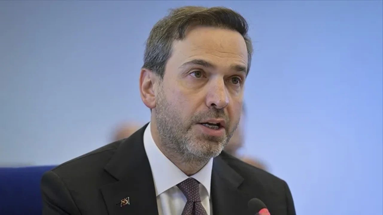 Enerji ve Tabii Kaynaklar Bakanı Alparslan Bayraktar’ın kim olduğu, nereli