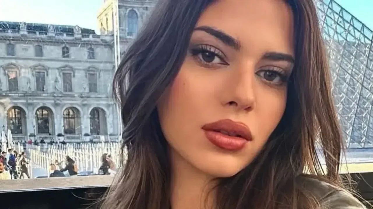 Genç model Derin Talu, sürpriz kariyeri ve güzelliğiyle dikkat çeken