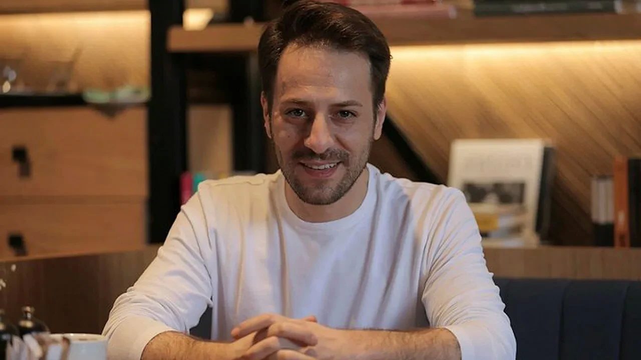 Kaan Taşaner’ın kim olduğu, hangi dizilerde rol aldığı, tiyatro sahnesindeki