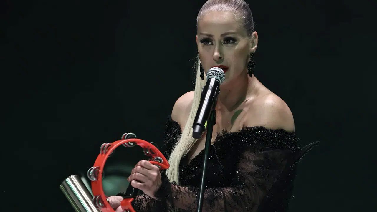 Ünlü yorumcu Niran Ünsal, Wedding Fashion Show’un Kaya İzmir Thermal’de