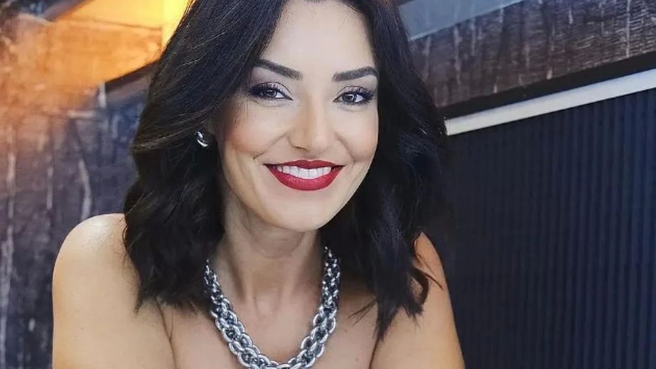 Türküleriyle tanınan sanatçı Sevcan Orhan’ın hayatı ve biyografisi merak ediliyor.