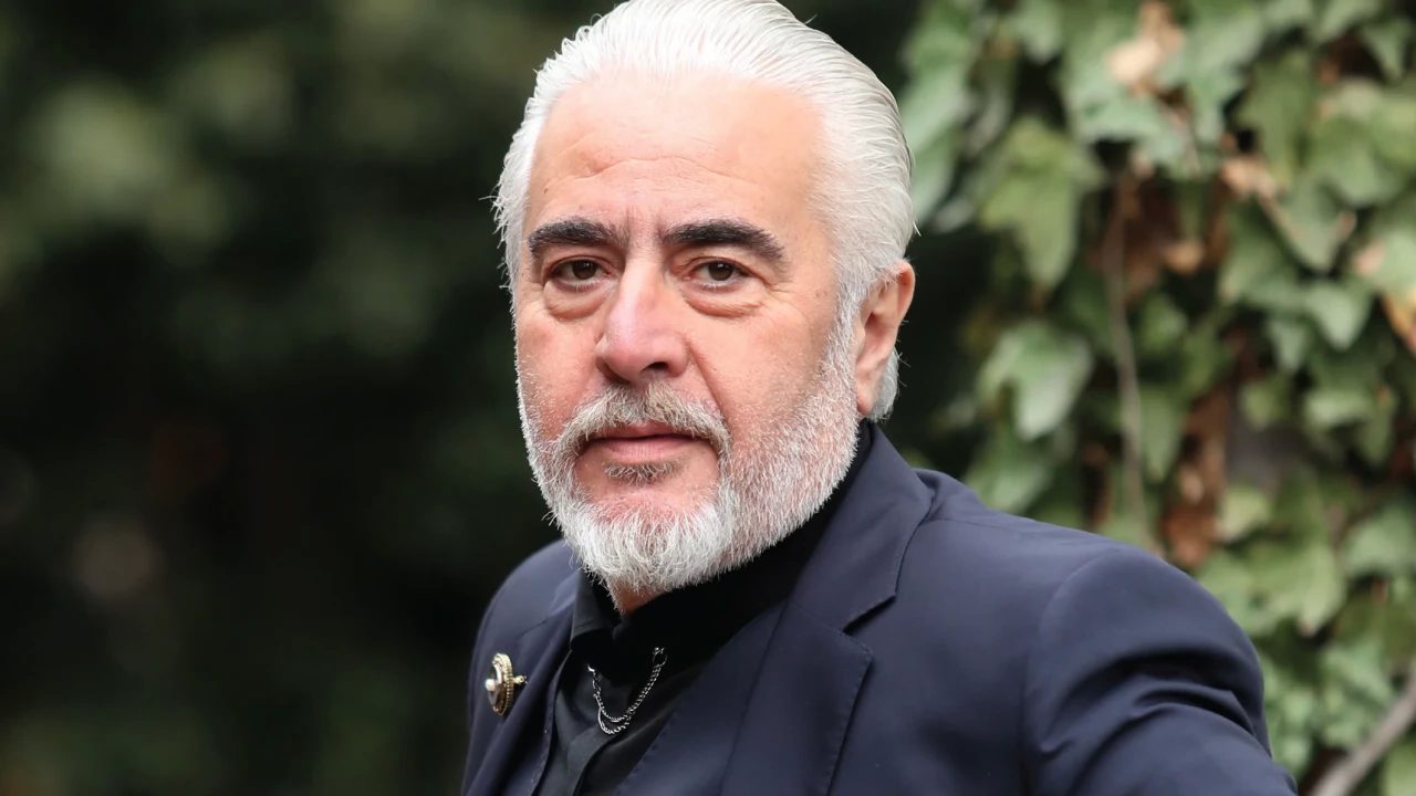 Uğur Yücel Kimdir? Usta Oyuncunun Hayat Hikayesi ve Kariyerindeki Zirveler