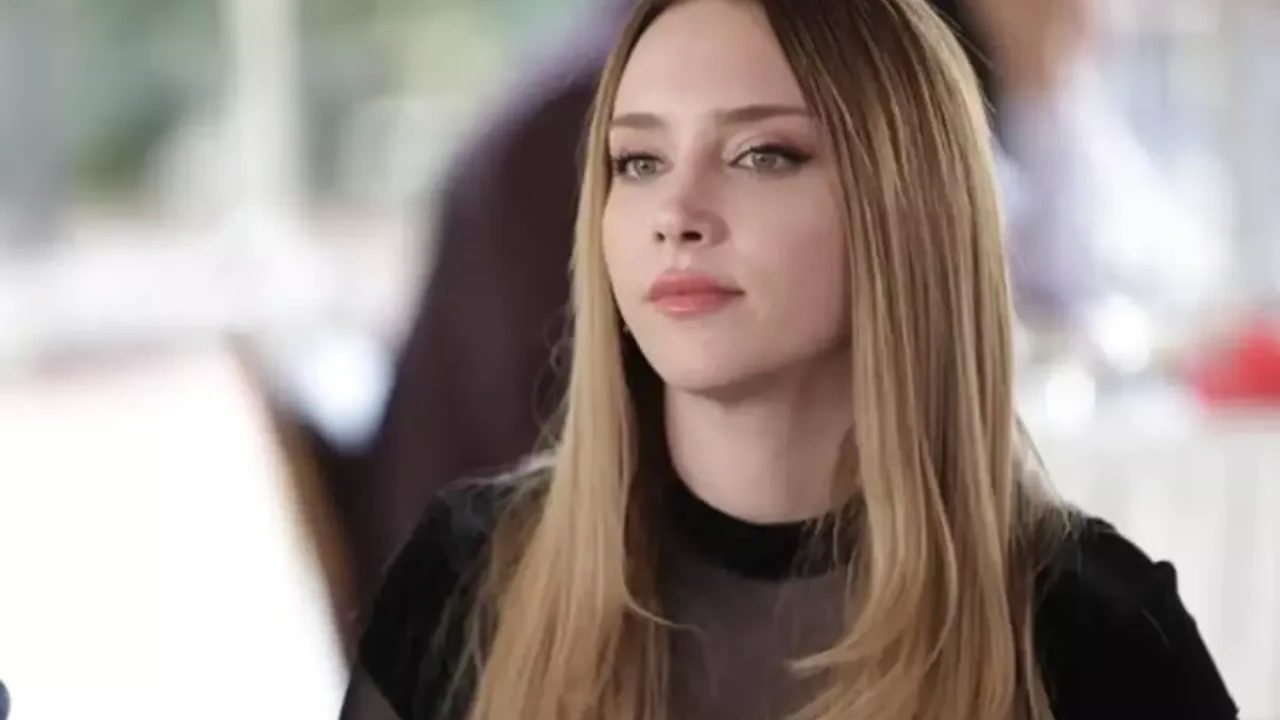 Yiğit Köseoğlu kimdir sorusu, özellikle ailesi ve kökenleri hakkında merak