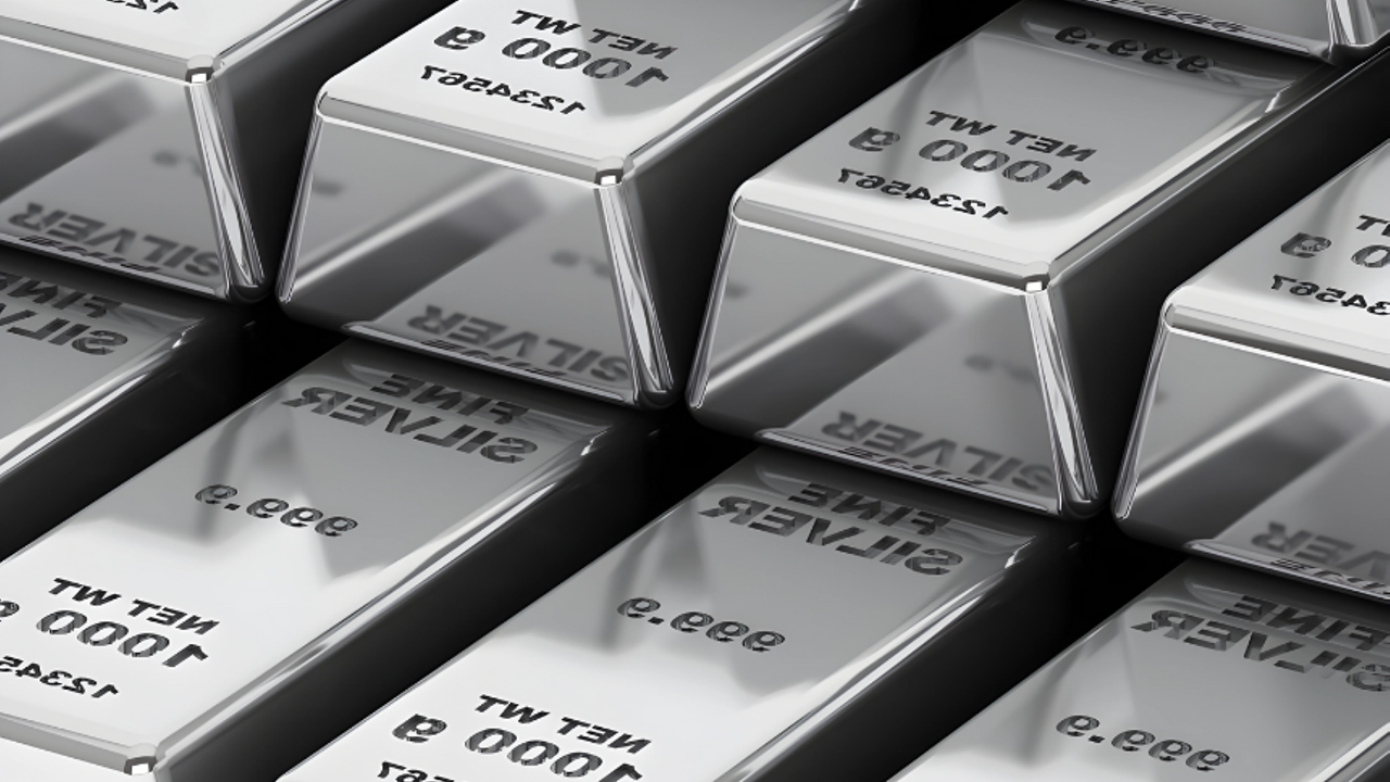 Son dönemde kıymetli metallerde yaşanan yükseliş trendi, gümüş fiyatlarında tarihi