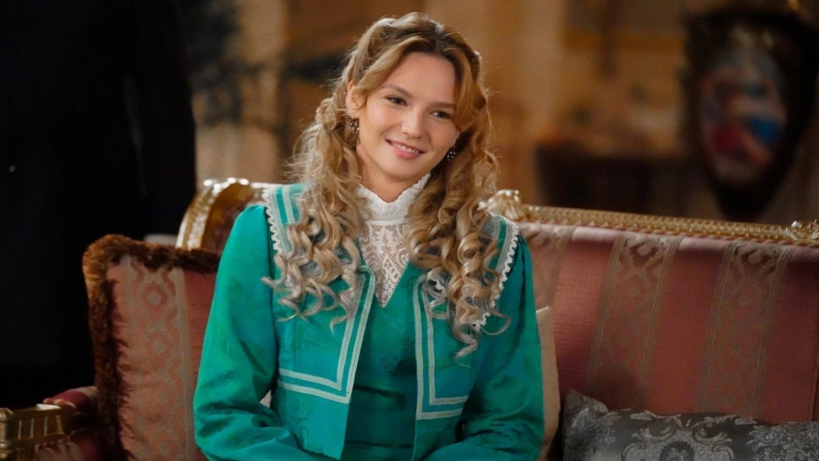 NOW TV’nin büyük bir merakla beklenen dizisi “Şakir Paşa Ailesi: