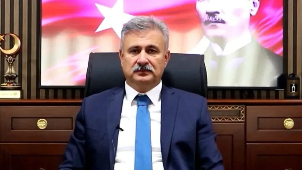 Kırıkkale Sallanıyor! Yahşihan Belediye Başkanı Ahmet Sungur Kimdir? Gözaltı Şokuyla