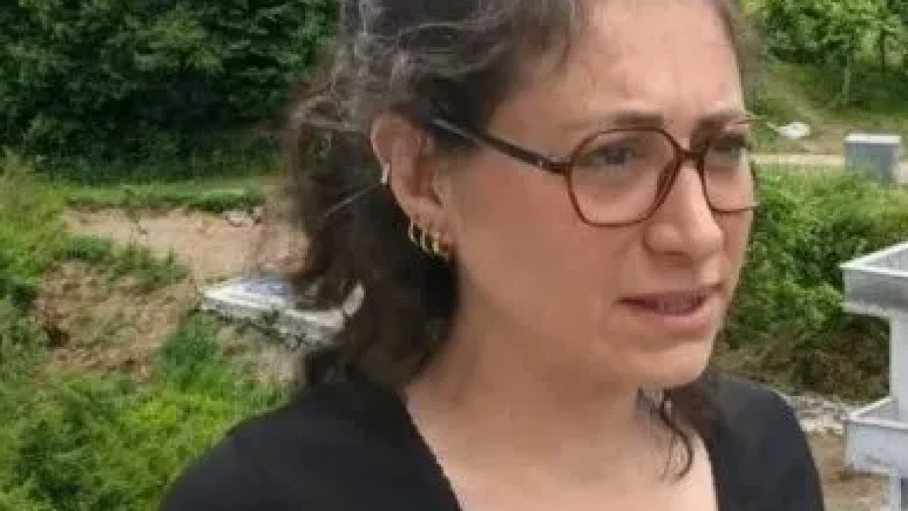 İstanbul’u Bırakıp Köy Hayatına Sürüklenen Kısmet Ekim Tekinbaş: Kim Olduğu