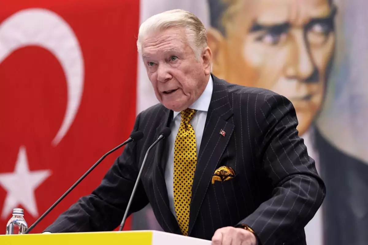 Türk televizyonculuğunun duayen isimlerinden Uğur Dündar, 13 yılını verdiği Sözcü