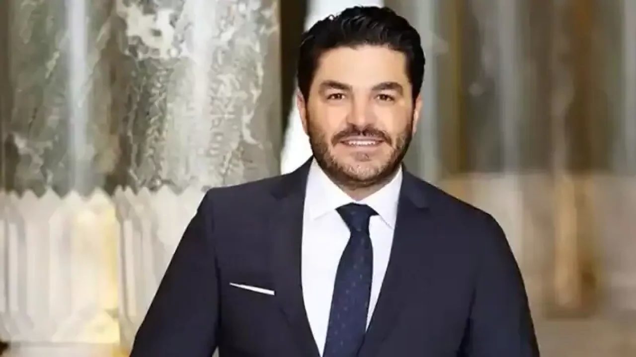 Ebru Şallı’ya boşanma davası açtığını açıklamasıyla gündem yaratan Uğur Akkuş’un