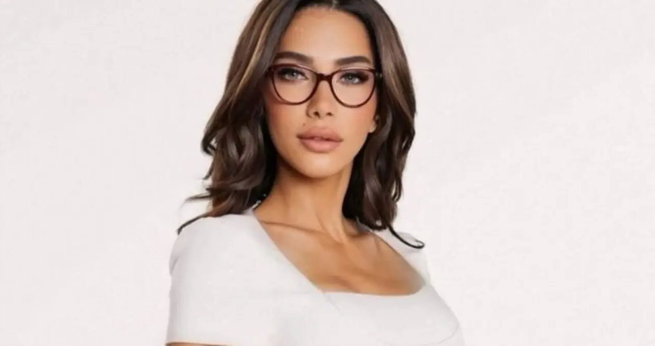 Medya dünyasının yakından tanıdığı simalarından biri olan Ela Rümeysa Cebeci,