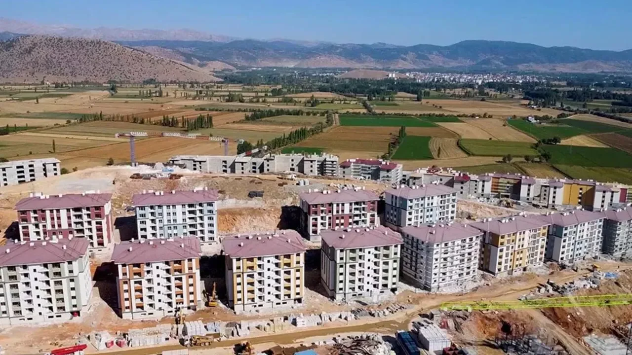 İsthaberler’in haberine göre Elbistan’da yapılacak TOKİ kura çekimiyle Taşburun ve