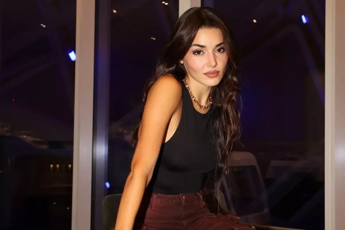Magazin dünyası, Hande Erçel hakkında ortaya atılan sürpriz bir aşk