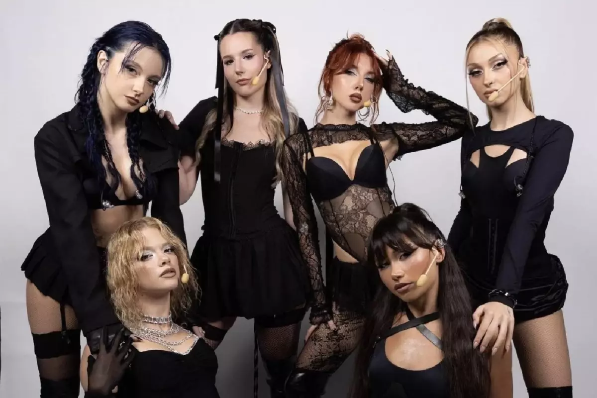 İstanbul’da verdikleri konser sonrası ‘hayasızca hareket’ suçlamasıyla yargılanan Manifest müzik