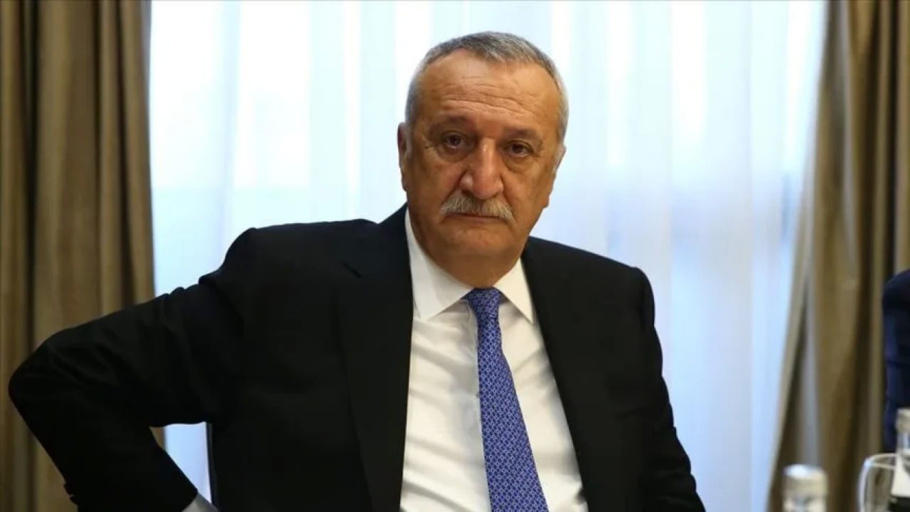 Mehmet Ağar’ın Gizemli Hayatı Mercek Altında: Kim Bu Devlet Adamı?